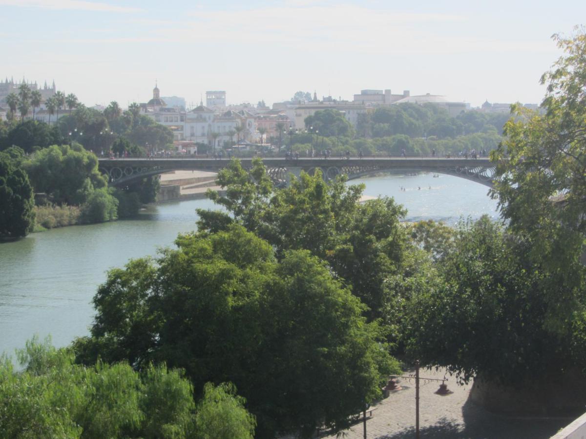 Trianabridgeviews Atico Con Vistas Al Puente De Triana Calle Castilla 38 Sevilla Exteriér fotografie
